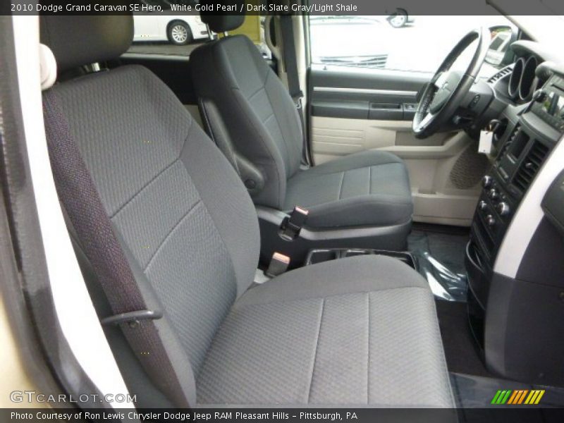 White Gold Pearl / Dark Slate Gray/Light Shale 2010 Dodge Grand Caravan SE Hero