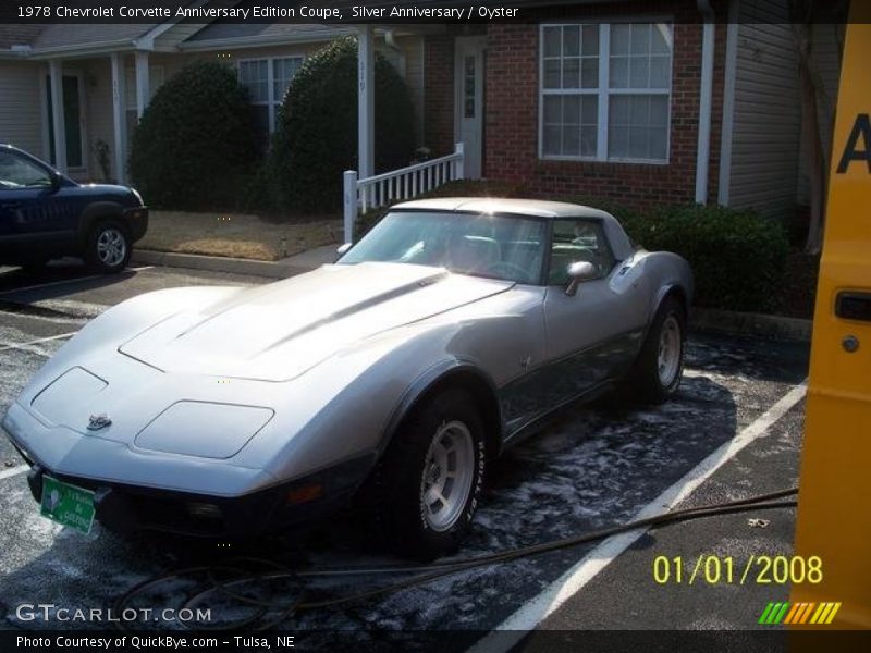 Silver Anniversary / Oyster 1978 Chevrolet Corvette Anniversary Edition Coupe