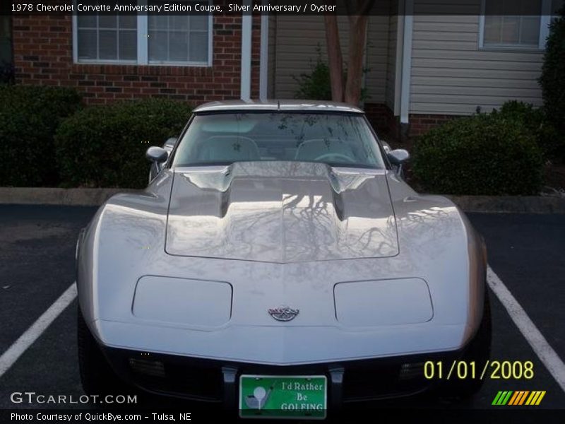 Silver Anniversary / Oyster 1978 Chevrolet Corvette Anniversary Edition Coupe