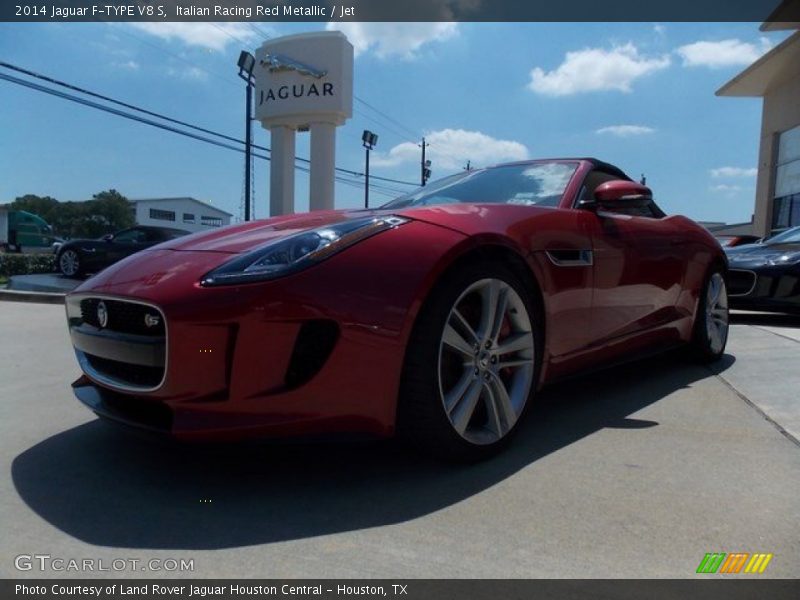 Italian Racing Red Metallic / Jet 2014 Jaguar F-TYPE V8 S