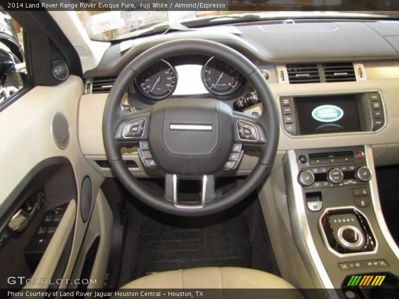 Fuji White / Almond/Espresso 2014 Land Rover Range Rover Evoque Pure