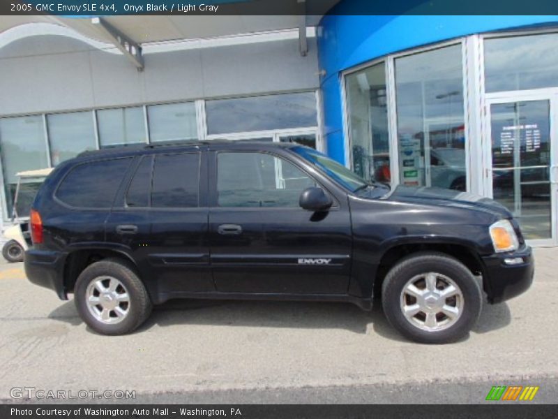 Onyx Black / Light Gray 2005 GMC Envoy SLE 4x4