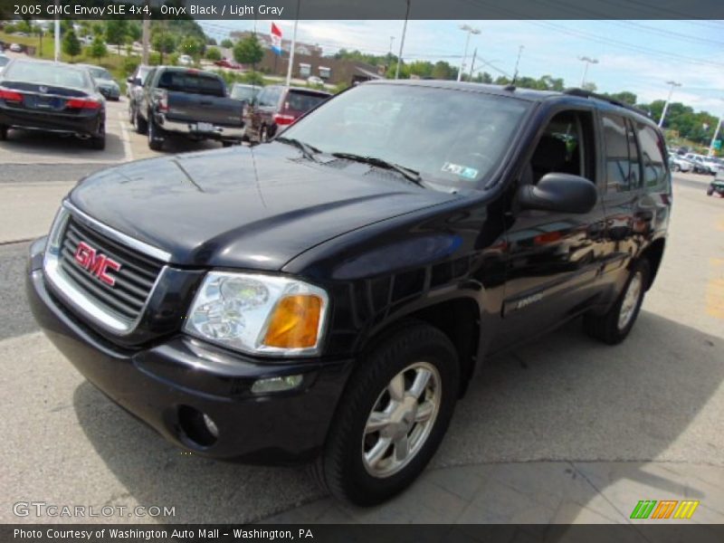 Onyx Black / Light Gray 2005 GMC Envoy SLE 4x4