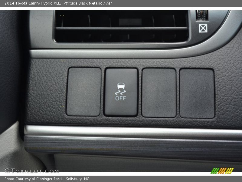 Attitude Black Metallic / Ash 2014 Toyota Camry Hybrid XLE