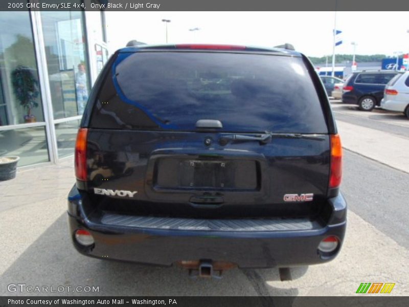 Onyx Black / Light Gray 2005 GMC Envoy SLE 4x4