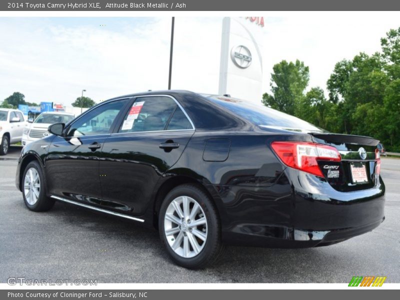 Attitude Black Metallic / Ash 2014 Toyota Camry Hybrid XLE