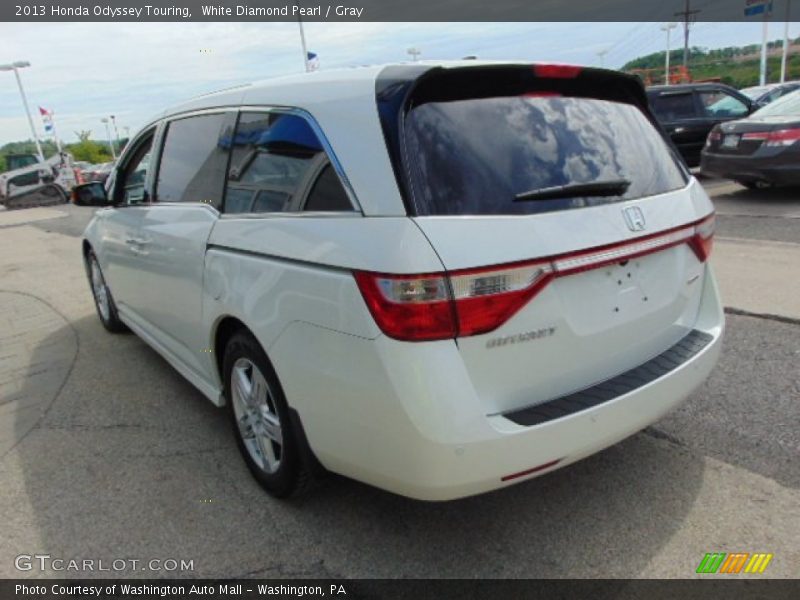 White Diamond Pearl / Gray 2013 Honda Odyssey Touring