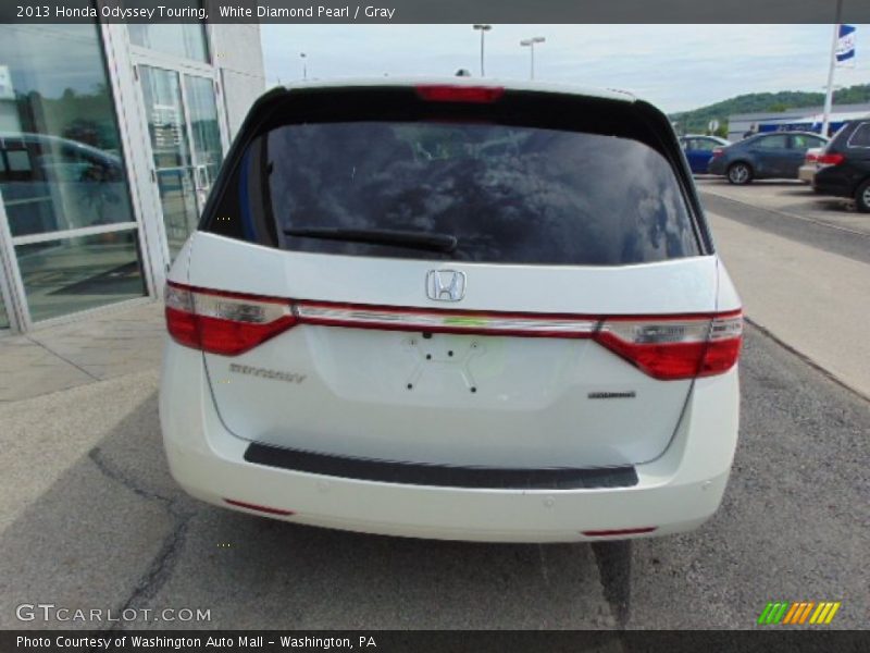 White Diamond Pearl / Gray 2013 Honda Odyssey Touring