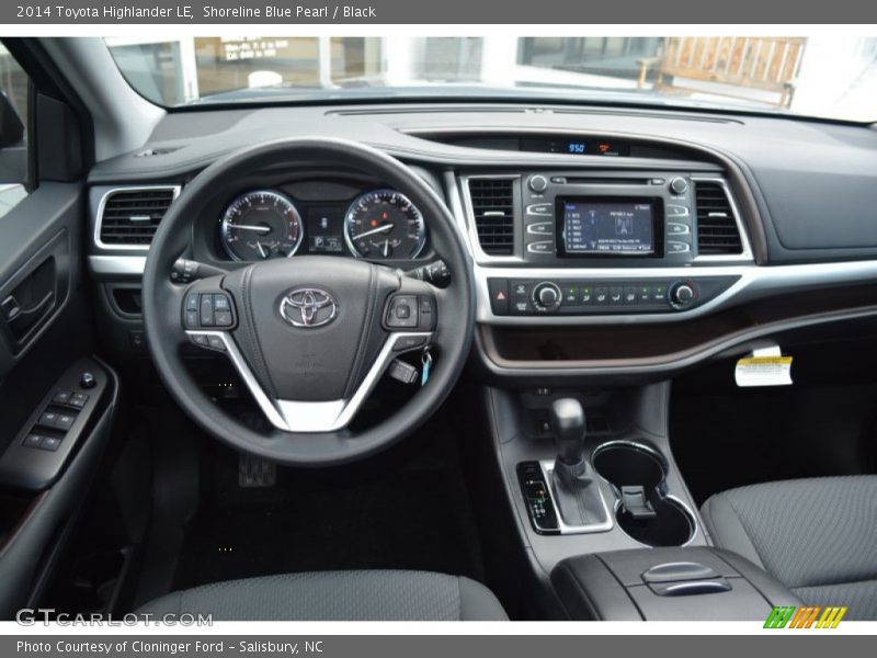 Dashboard of 2014 Highlander LE