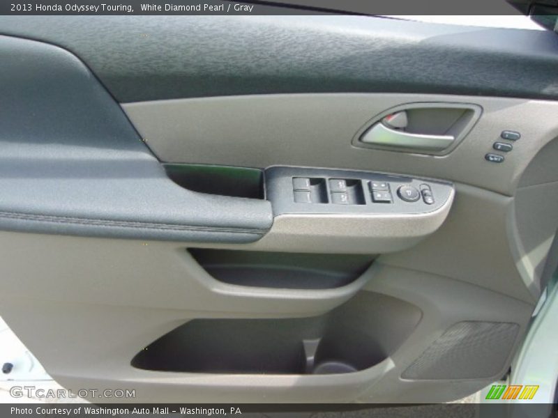 White Diamond Pearl / Gray 2013 Honda Odyssey Touring