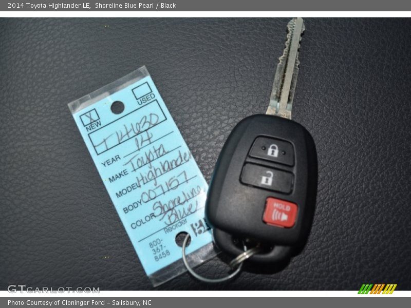 Keys of 2014 Highlander LE