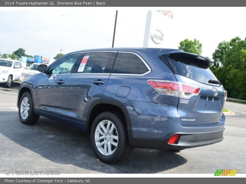 Shoreline Blue Pearl / Black 2014 Toyota Highlander LE