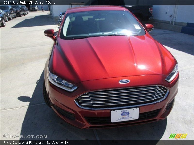 Sunset / Dune 2014 Ford Fusion SE