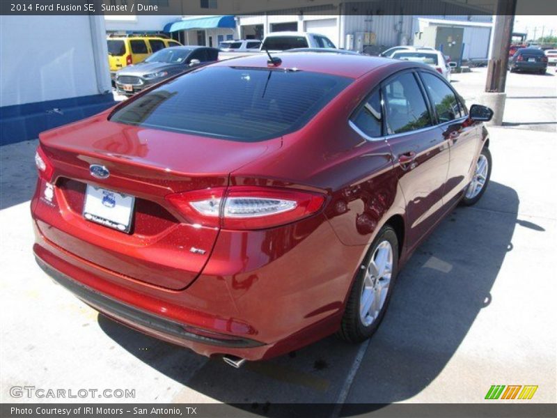 Sunset / Dune 2014 Ford Fusion SE