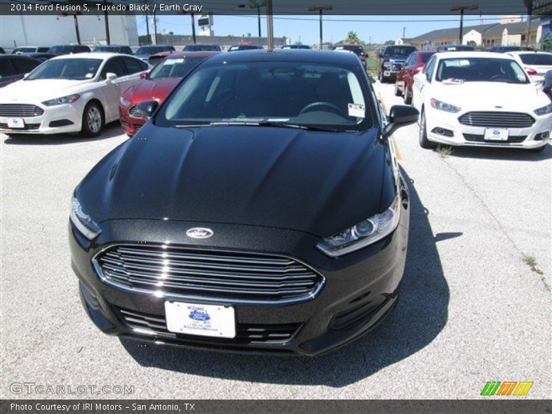 Tuxedo Black / Earth Gray 2014 Ford Fusion S