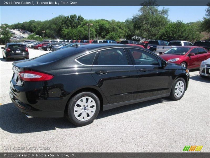 Tuxedo Black / Earth Gray 2014 Ford Fusion S