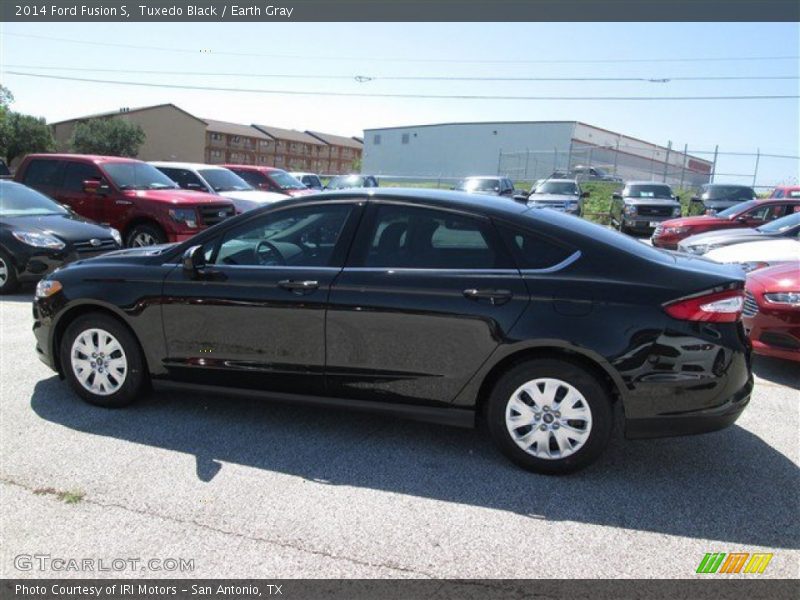 Tuxedo Black / Earth Gray 2014 Ford Fusion S