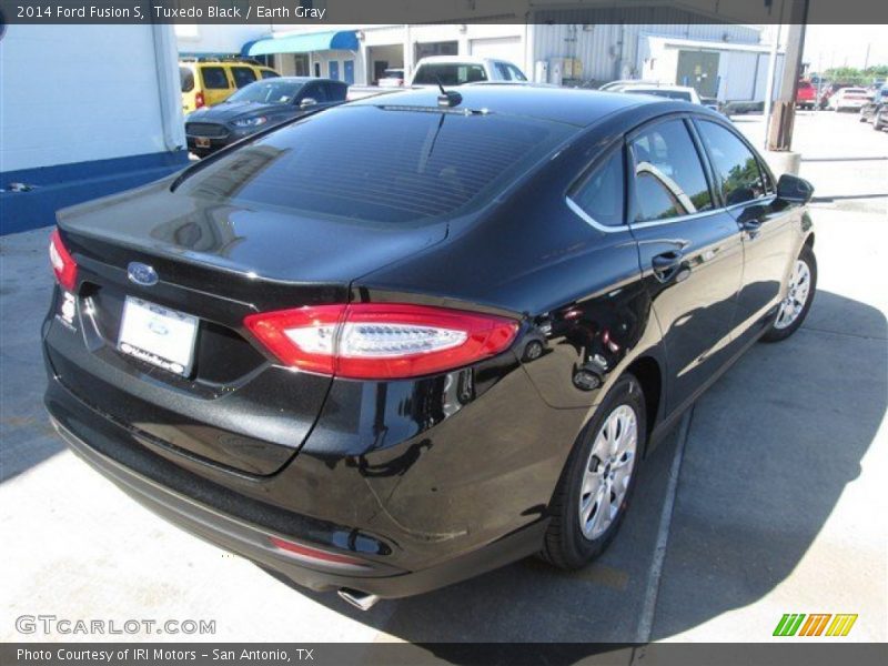 Tuxedo Black / Earth Gray 2014 Ford Fusion S