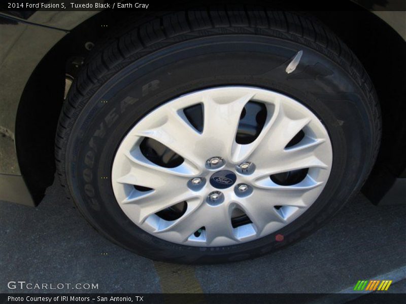 Tuxedo Black / Earth Gray 2014 Ford Fusion S