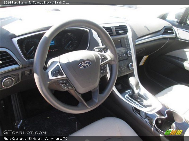 Tuxedo Black / Earth Gray 2014 Ford Fusion S