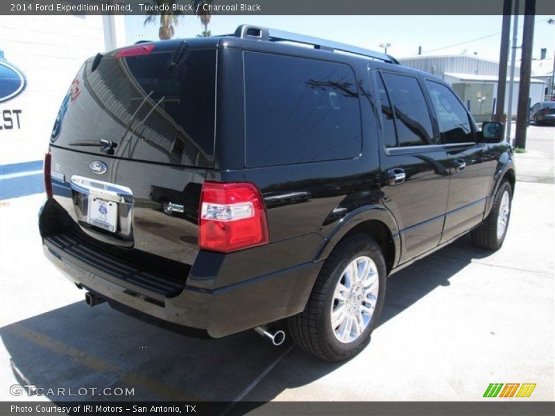 Tuxedo Black / Charcoal Black 2014 Ford Expedition Limited