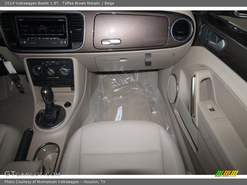 Toffee Brown Metallic / Beige 2014 Volkswagen Beetle 1.8T