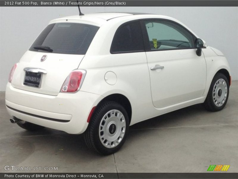 Bianco (White) / Tessuto Grigio/Nero (Grey/Black) 2012 Fiat 500 Pop