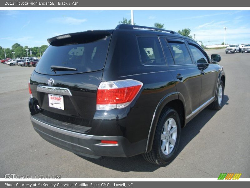 Black / Ash 2012 Toyota Highlander SE