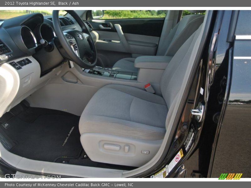 Black / Ash 2012 Toyota Highlander SE