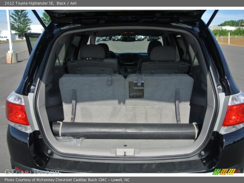 Black / Ash 2012 Toyota Highlander SE