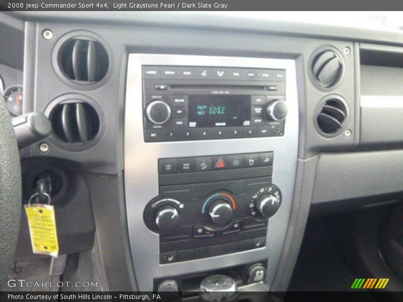 Light Graystone Pearl / Dark Slate Gray 2008 Jeep Commander Sport 4x4