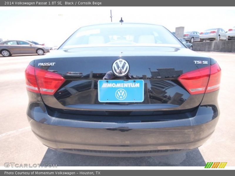 Black / Cornsilk Beige 2014 Volkswagen Passat 1.8T SE