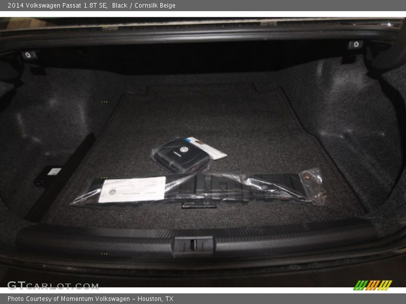 Black / Cornsilk Beige 2014 Volkswagen Passat 1.8T SE