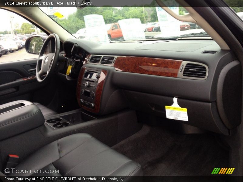 Black / Ebony 2014 Chevrolet Suburban LT 4x4