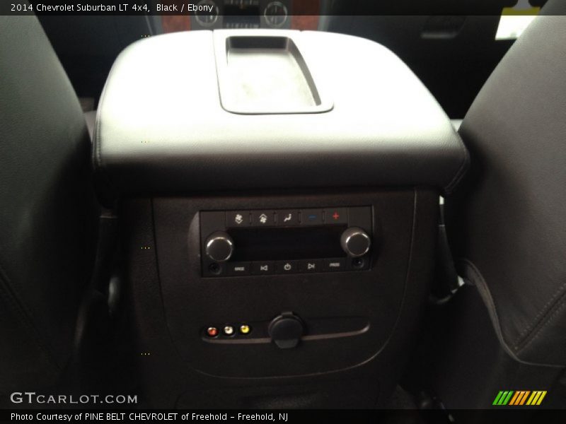 Black / Ebony 2014 Chevrolet Suburban LT 4x4