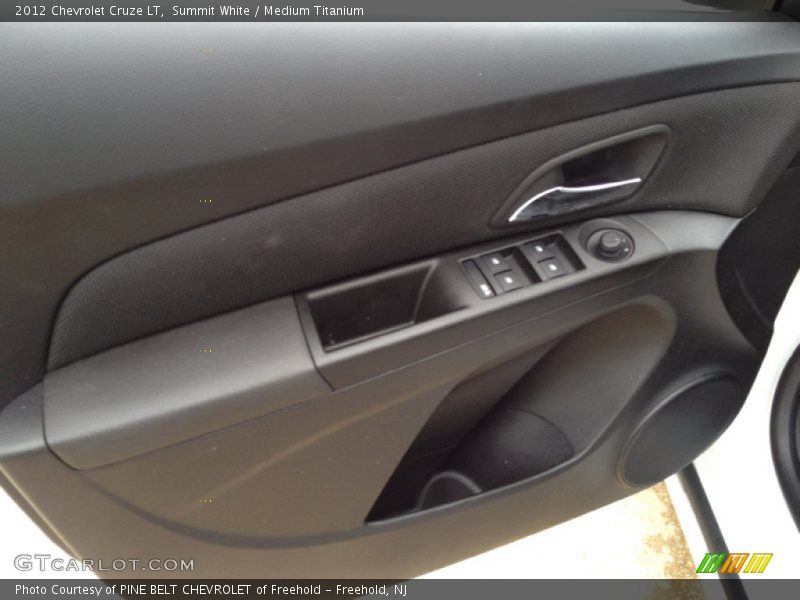 Summit White / Medium Titanium 2012 Chevrolet Cruze LT