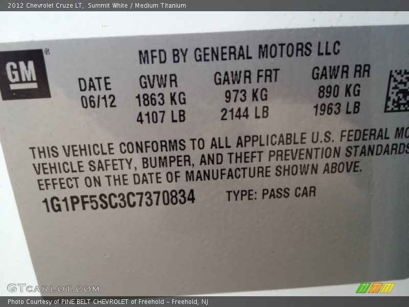 Summit White / Medium Titanium 2012 Chevrolet Cruze LT