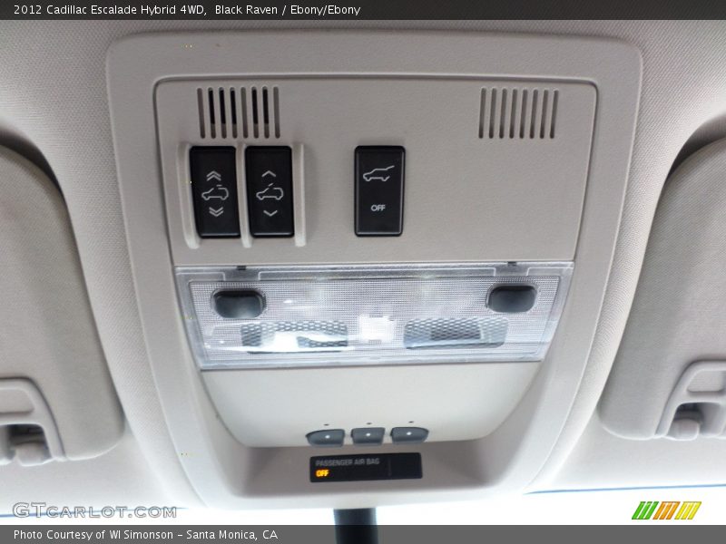 Controls of 2012 Escalade Hybrid 4WD