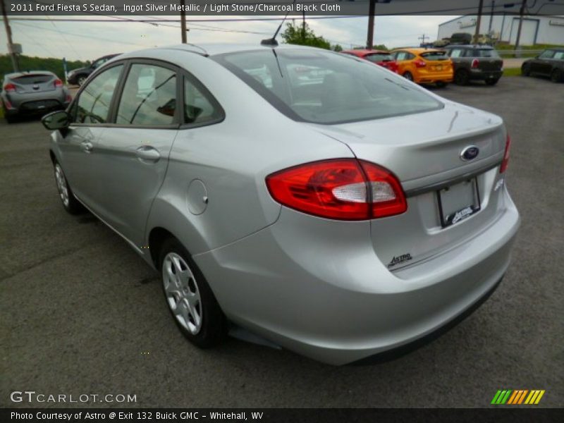 Ingot Silver Metallic / Light Stone/Charcoal Black Cloth 2011 Ford Fiesta S Sedan