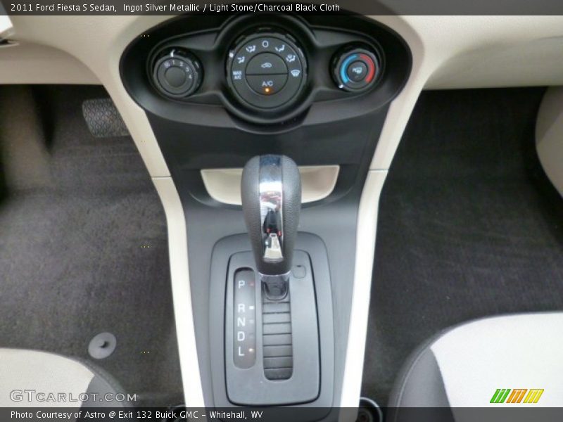 Ingot Silver Metallic / Light Stone/Charcoal Black Cloth 2011 Ford Fiesta S Sedan