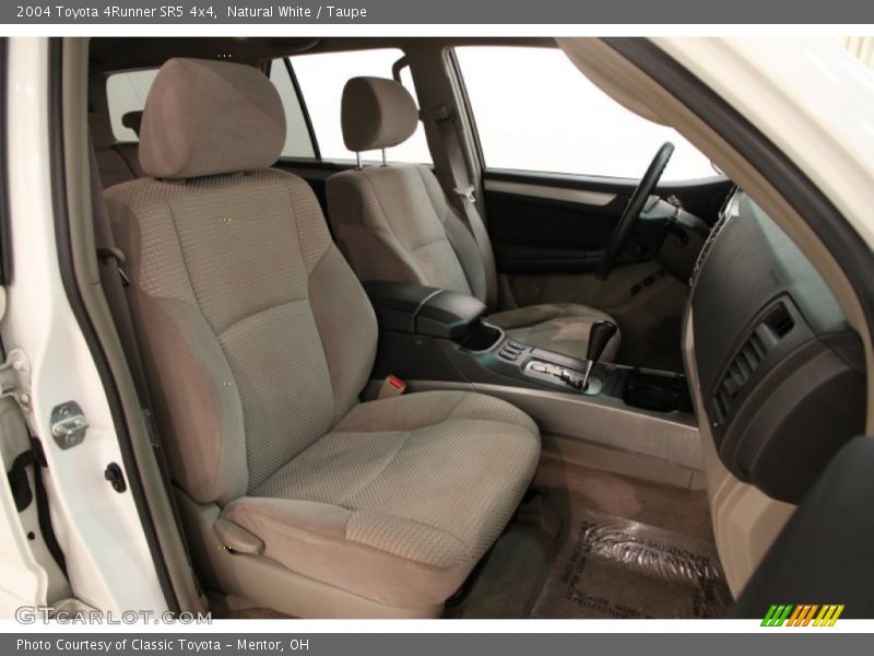 Natural White / Taupe 2004 Toyota 4Runner SR5 4x4