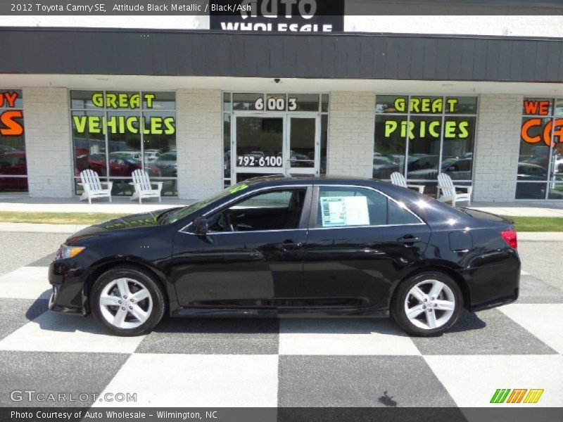 Attitude Black Metallic / Black/Ash 2012 Toyota Camry SE