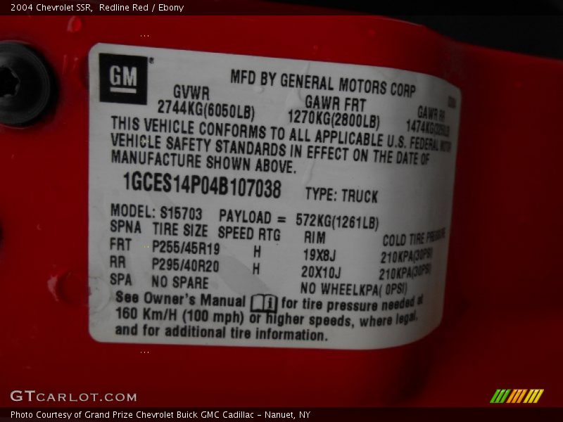 Redline Red / Ebony 2004 Chevrolet SSR