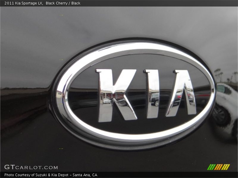Black Cherry / Black 2011 Kia Sportage LX