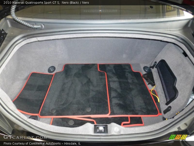  2010 Quattroporte Sport GT S Trunk