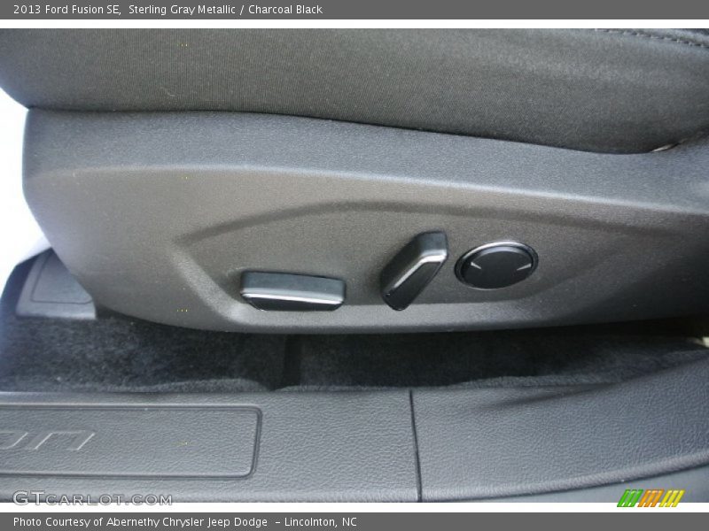 Sterling Gray Metallic / Charcoal Black 2013 Ford Fusion SE