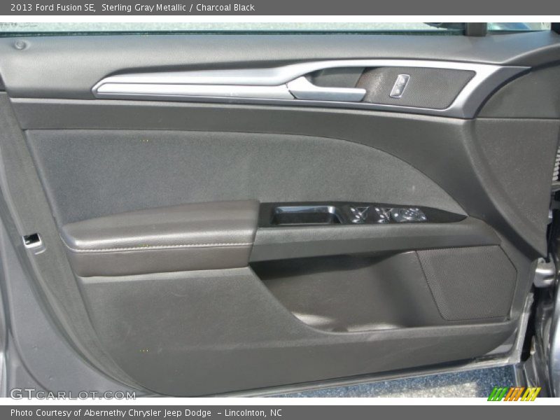 Sterling Gray Metallic / Charcoal Black 2013 Ford Fusion SE