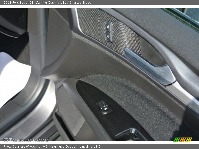 Sterling Gray Metallic / Charcoal Black 2013 Ford Fusion SE