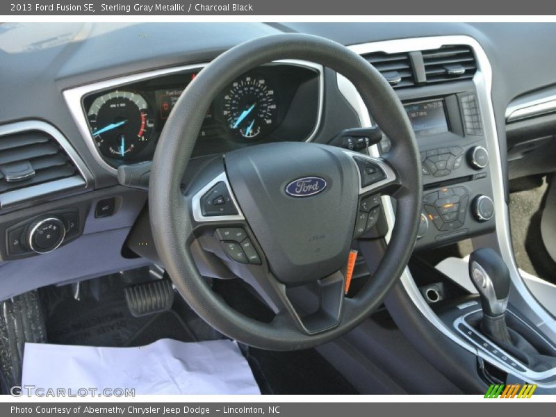 Sterling Gray Metallic / Charcoal Black 2013 Ford Fusion SE