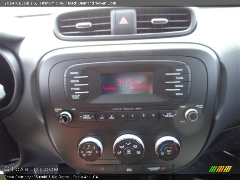 Titanium Gray / Black Diamond Woven Cloth 2014 Kia Soul 1.6